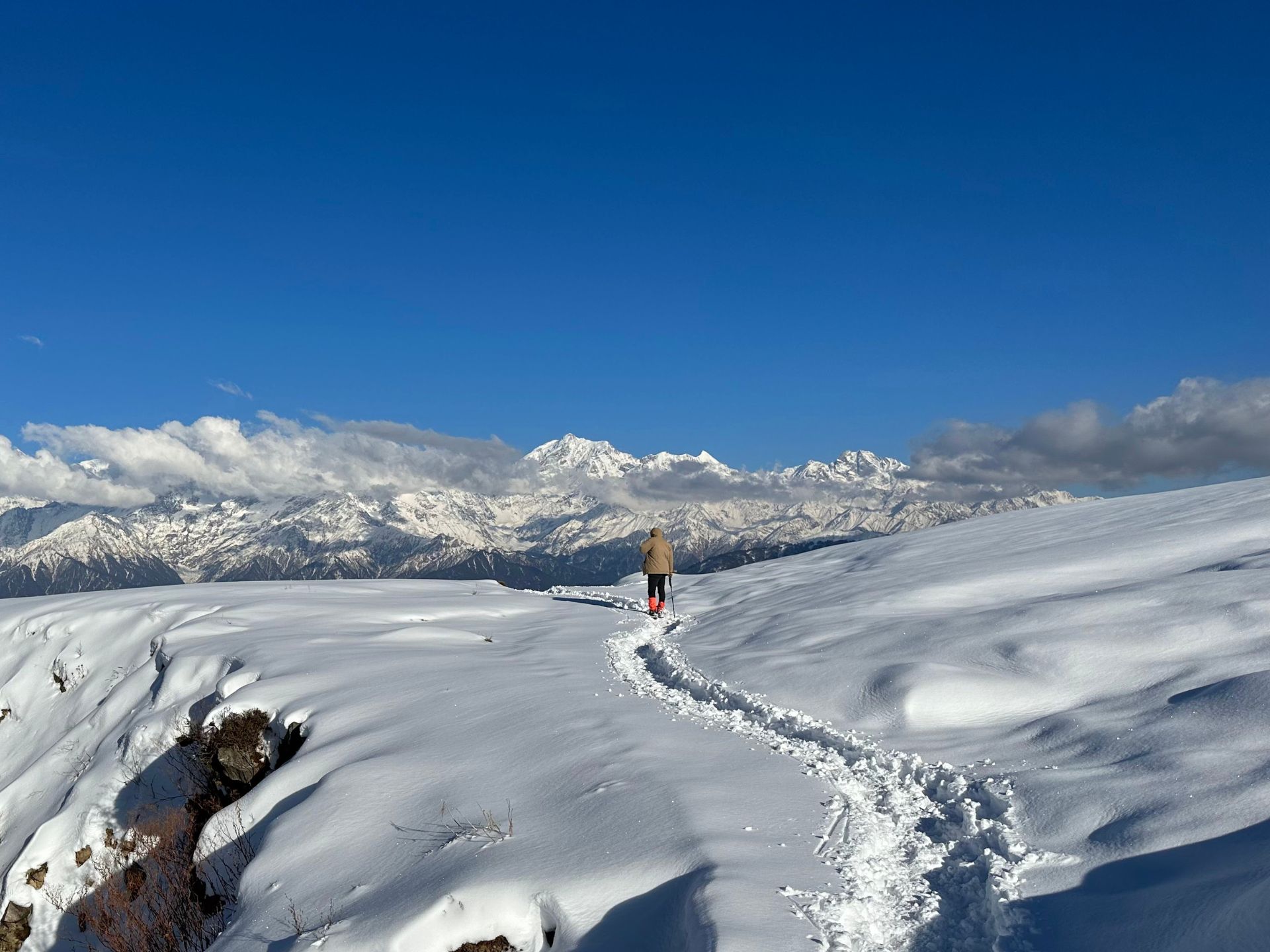 Dayara Bugyal Trek